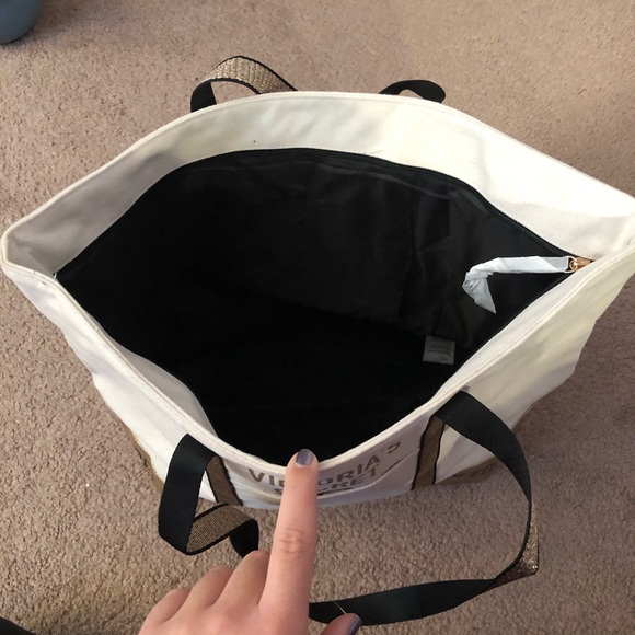 Victoria’s Secret Tote - Picture 7 of 14